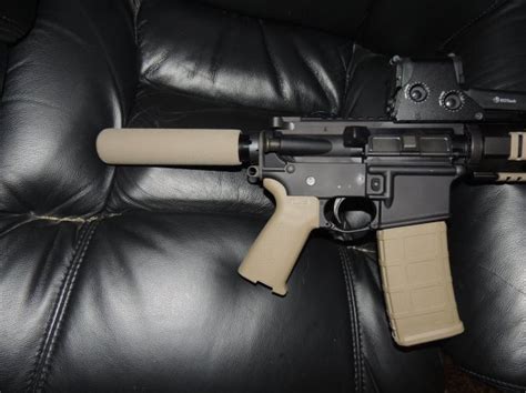 0 Stock to provide the end-user with an AR15 stock that reduces felt recoil with a secondary buffer system and Limbsaver recoil pad, the buffer tube is also padded for comfort, and it increases the weight of your firearm by just under 1 and 14 pounds. . Fde buffer tube cover